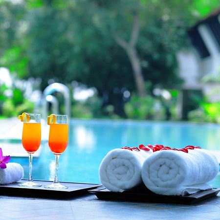 Nihara Resort And Spa Kochi Exteriör bild